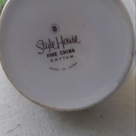 White Teapot - Picture 6 of 6